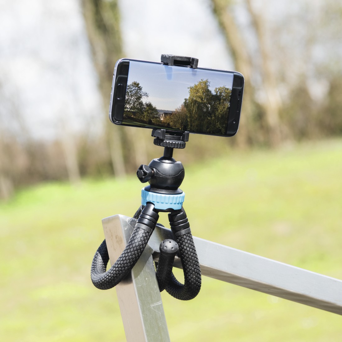 Stativ "FlexPro" für Smartphone, GoPro und Fotokameras, 27 cm, Blau | Hama